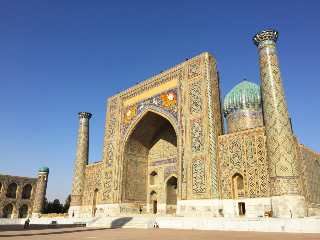 イスラム建築の粋、青の都サマルカンド(ウズベキスタン) – VOYAGE 
