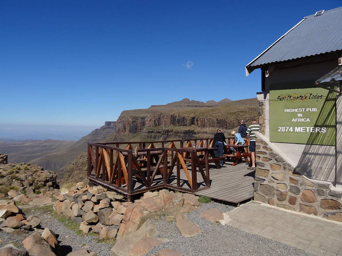 南アフリカの絶景 世界遺産ドラケンスバーグ山脈へ 天空の王国レソトへの道 Voyage 世界見聞録
