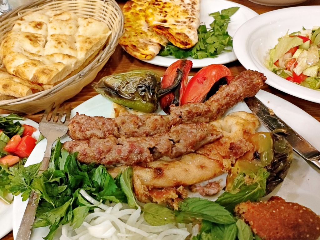 三 大 料理